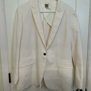 Anne Klein Classic Cream Blazer